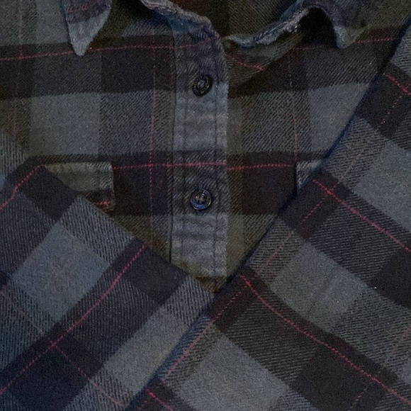Women’s Patagonia flannel, FUC, size 8 - Picture 3 of 4